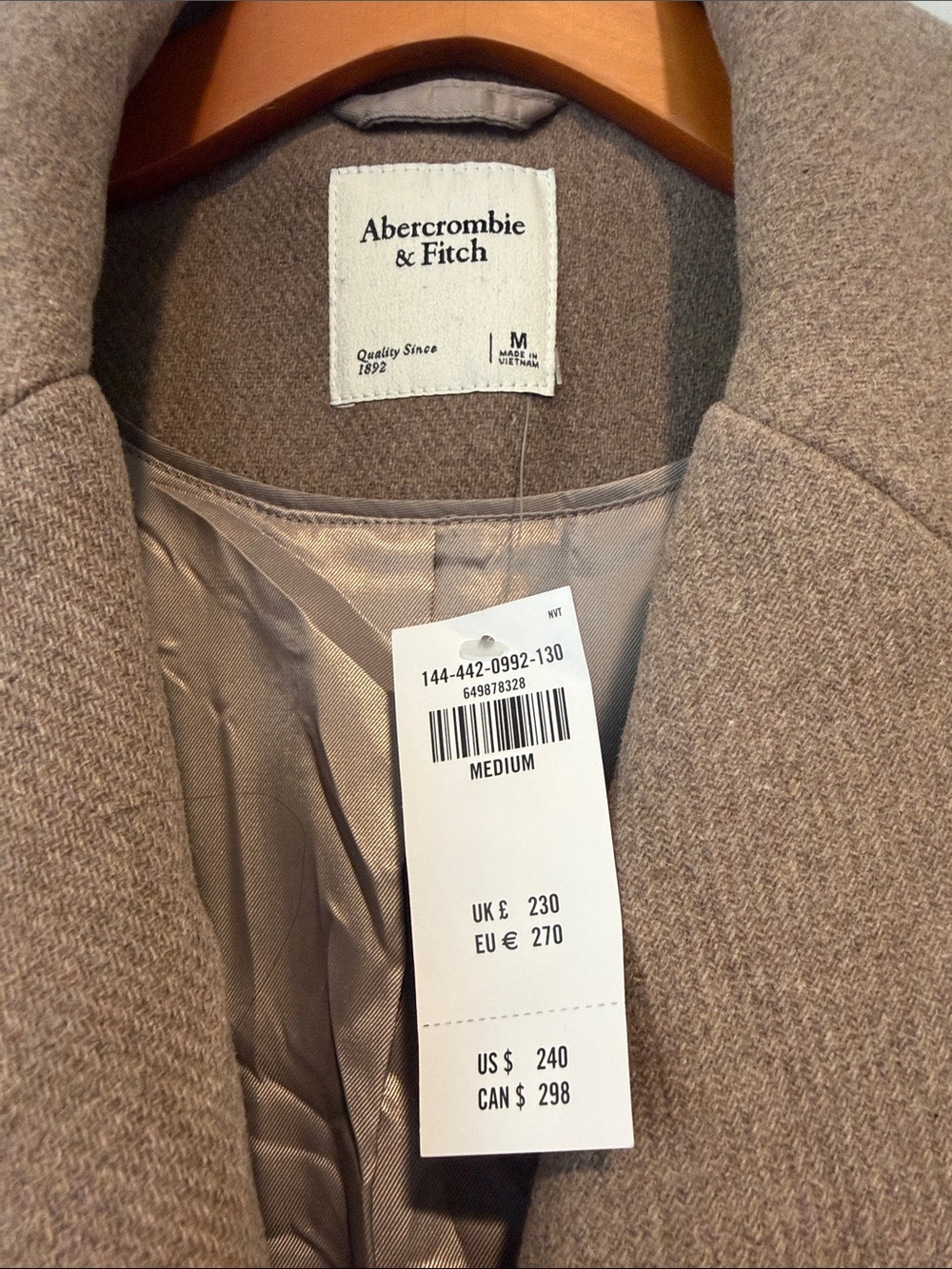 Abercrombie & Fitch Double-Breasted Wool Blend Coat in Taupe - Picture 3 of 4